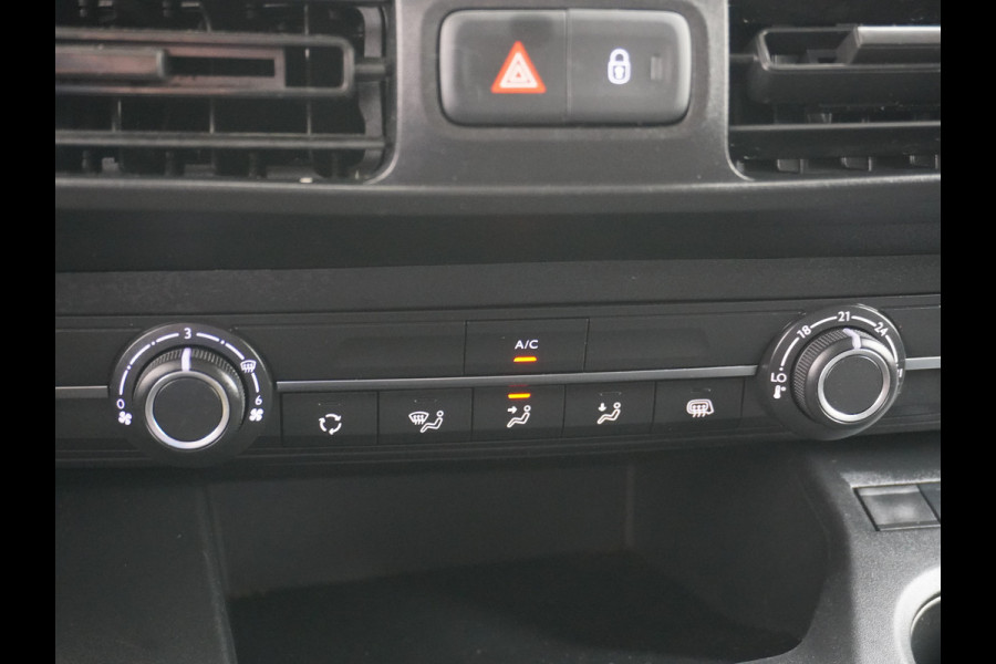 Opel Combo 1.5D 102PK L1H1 Trekhaak Airco Multimedia Cruise Control Pdc Bluetooth Lat om Lat Betimmering Betonplex vloer Schuifdeur 1e Eigenaar Euro 6