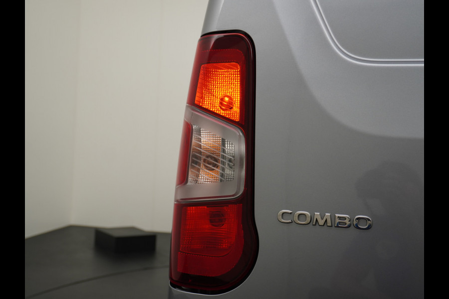 Opel Combo 1.5D 102PK L1H1 Trekhaak Airco Multimedia Cruise Control Pdc Bluetooth Lat om Lat Betimmering Betonplex vloer Schuifdeur 1e Eigenaar Euro 6