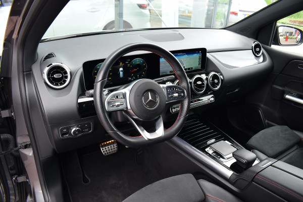 Mercedes-Benz B-Klasse 180 Business Solution AMG | Apple CarPlay | Virtual | Stoelverw. | Night-pakket