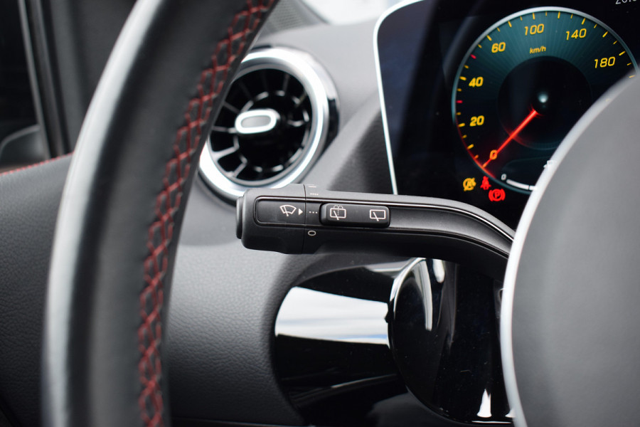 Mercedes-Benz B-Klasse 180 Business Solution AMG | Apple CarPlay | Virtual | Stoelverw. | Night-pakket