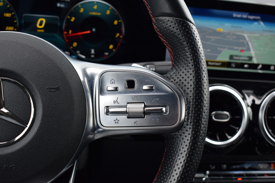 Mercedes-Benz B-Klasse 180 Business Solution AMG | Apple CarPlay | Virtual | Stoelverw. | Night-pakket