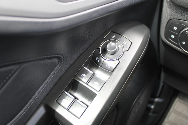 Ford FOCUS Wagon 1.0 EcoBoost Hybrid Titanium Style | Winter Pack | Camera | Navigatie | Cruise control | Privacy glass | NIEUW MODEL
