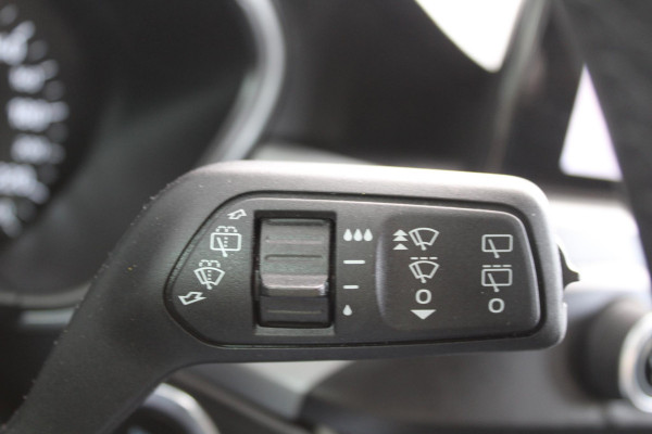 Ford FOCUS Wagon 1.0 EcoBoost Hybrid Titanium Style | Winter Pack | Camera | Navigatie | Cruise control | Privacy glass | NIEUW MODEL
