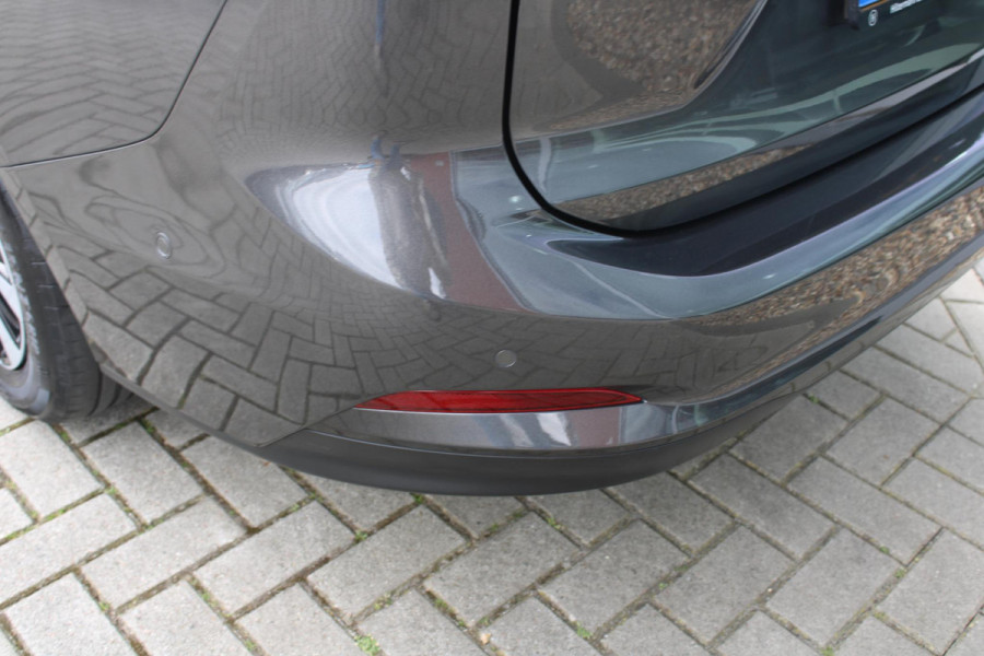Ford FOCUS Wagon 1.0 EcoBoost Hybrid Titanium Style | Winter Pack | Camera | Navigatie | Cruise control | Privacy glass | NIEUW MODEL