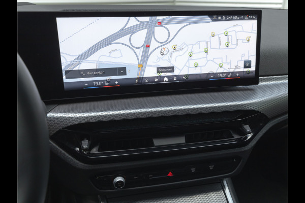 BMW 3 Serie Touring 330e M-Sport Pro - LCI 2 - Grote Range - Trekhaak - Head-up - Hifi