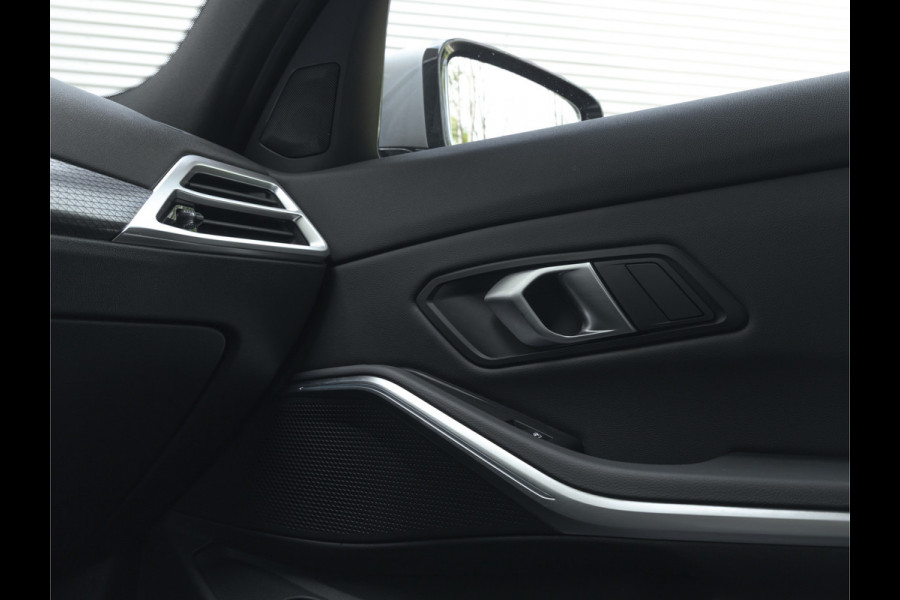 BMW 3 Serie Touring 330e M-Sport Pro - LCI 2 - Grote Range - Trekhaak - Head-up - Hifi