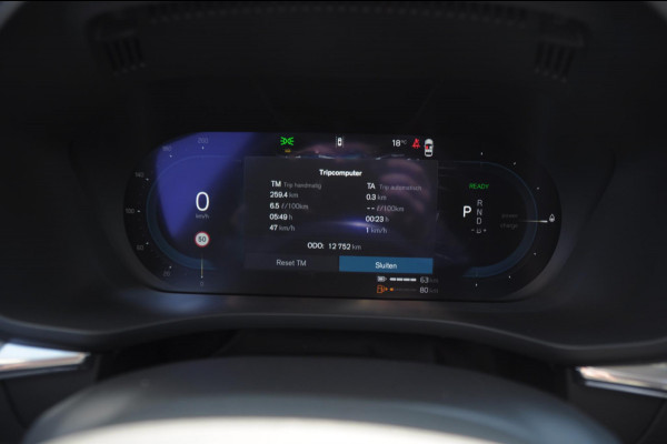 Volvo XC60 T8 455PK Automaat AWD Plus Dark 360 camera / Harman kardon audio / elektrisch bedienbare voorstoelen / Memory seats / stoelverwarming voor en achter/ stuurverwarming / BLIS /