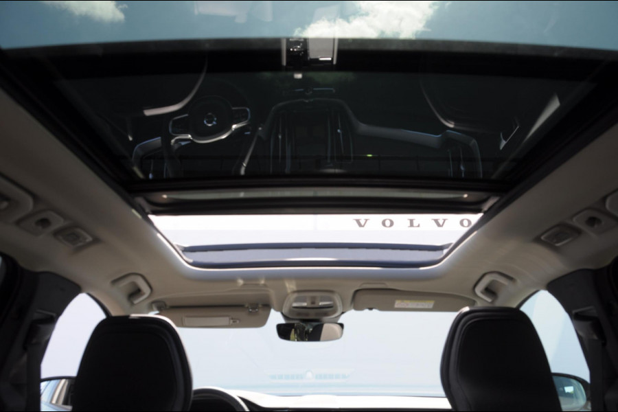 Volvo XC60 T8 455PK Automaat AWD Plus Dark 360 camera / Harman kardon audio / elektrisch bedienbare voorstoelen / Memory seats / stoelverwarming voor en achter/ stuurverwarming / BLIS /