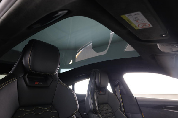 Audi e-tron GT RS 93 kWh 600pk | Matrix Laser Led | Optiekpakket Carbon | Stoelventilage/massage | Vierwielbesturing
