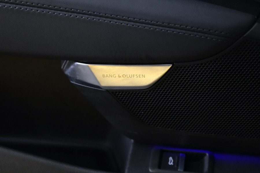 Audi e-tron GT RS 93 kWh 600pk | Matrix Laser Led | Optiekpakket Carbon | Stoelventilage/massage | Vierwielbesturing