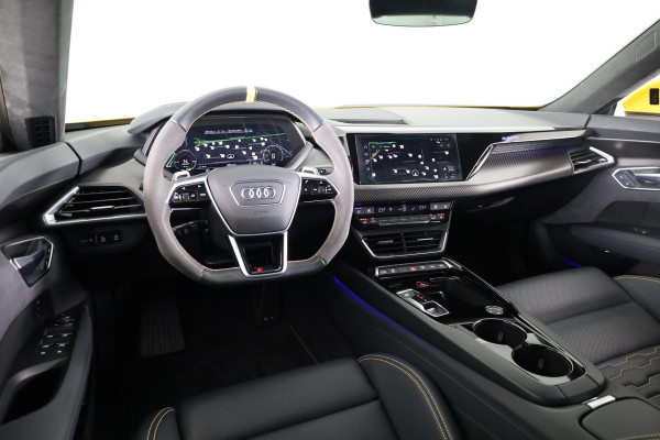 Audi e-tron GT RS 93 kWh 600pk | Matrix Laser Led | Optiekpakket Carbon | Stoelventilage/massage | Vierwielbesturing