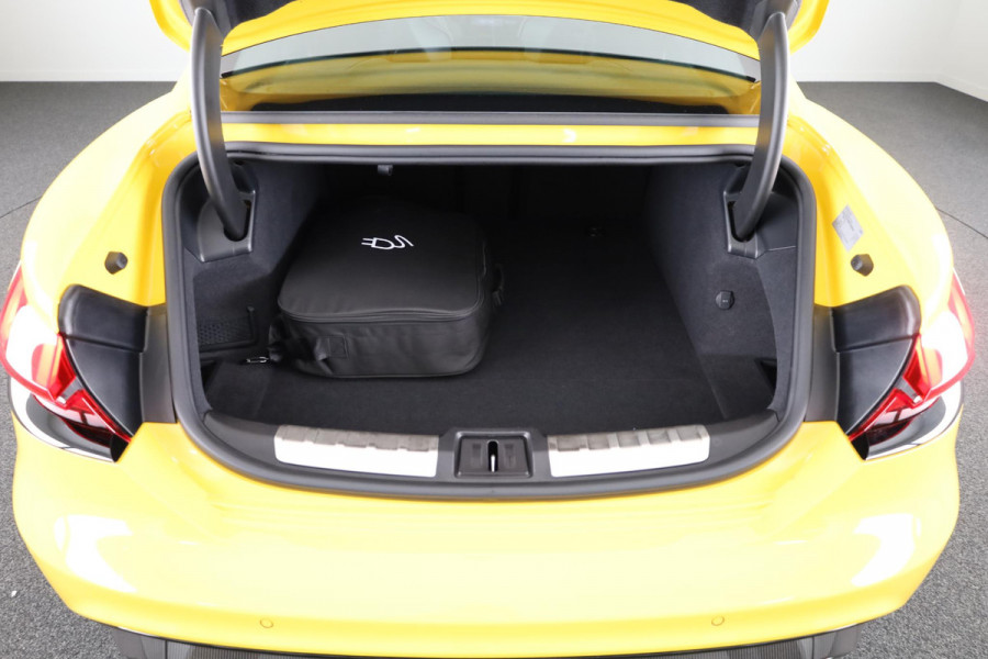 Audi e-tron GT RS 93 kWh 600pk | Matrix Laser Led | Optiekpakket Carbon | Stoelventilage/massage | Vierwielbesturing