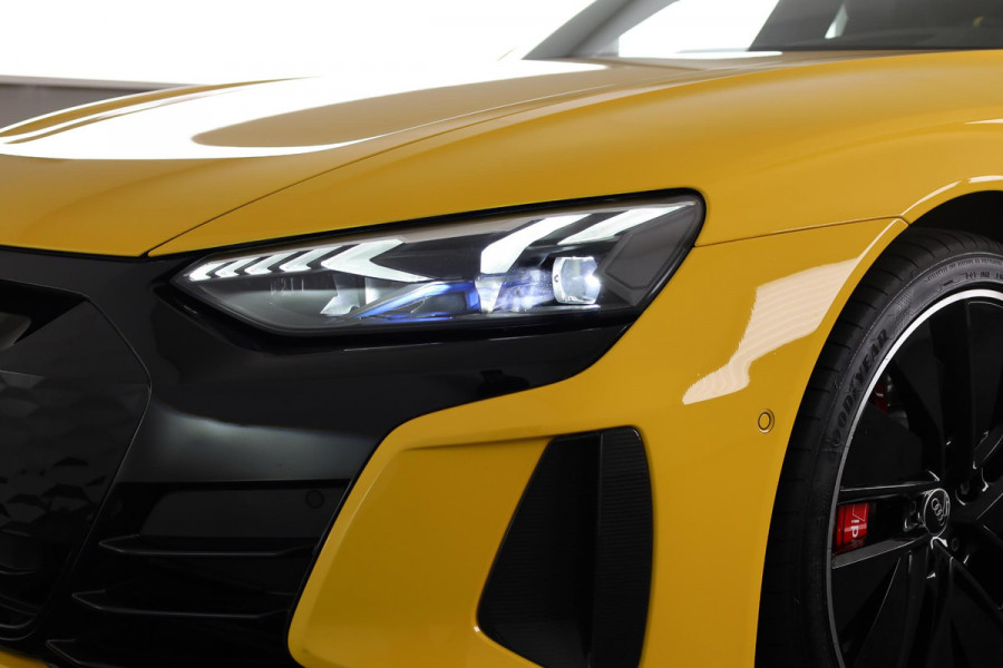 Audi e-tron GT RS 93 kWh 600pk | Matrix Laser Led | Optiekpakket Carbon | Stoelventilage/massage | Vierwielbesturing