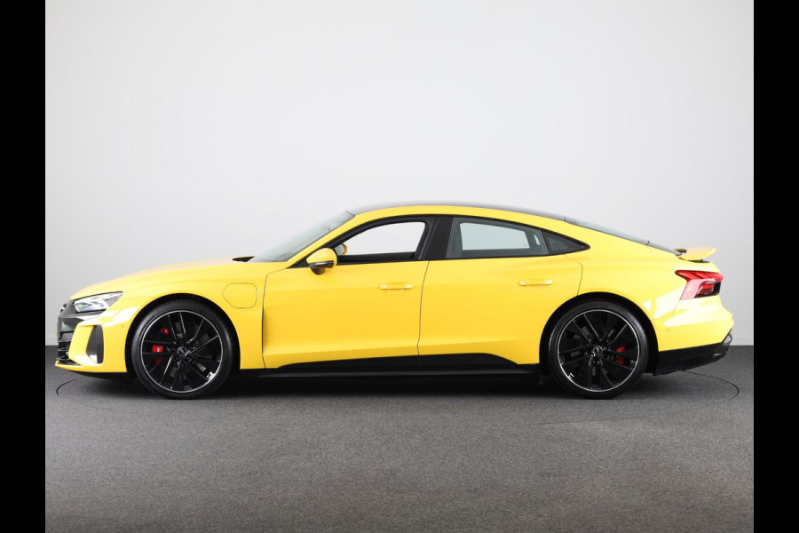 Audi e-tron GT RS 93 kWh 600pk | Matrix Laser Led | Optiekpakket Carbon | Stoelventilage/massage | Vierwielbesturing