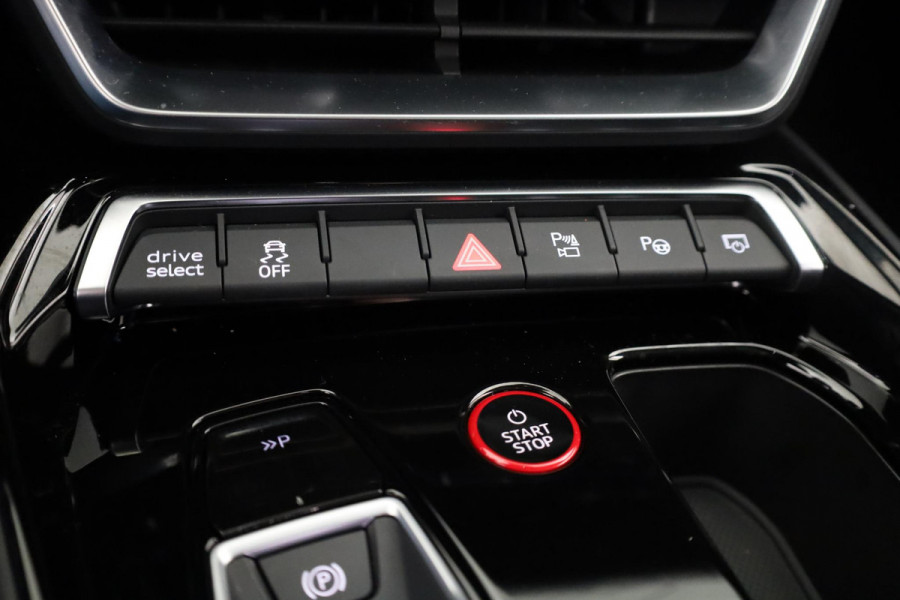 Audi e-tron GT RS 93 kWh 600pk | Matrix Laser Led | Optiekpakket Carbon | Stoelventilage/massage | Vierwielbesturing