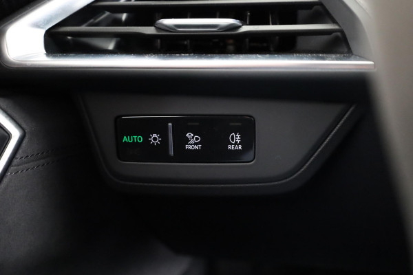 Audi e-tron GT RS 93 kWh 600pk | Matrix Laser Led | Optiekpakket Carbon | Stoelventilage/massage | Vierwielbesturing