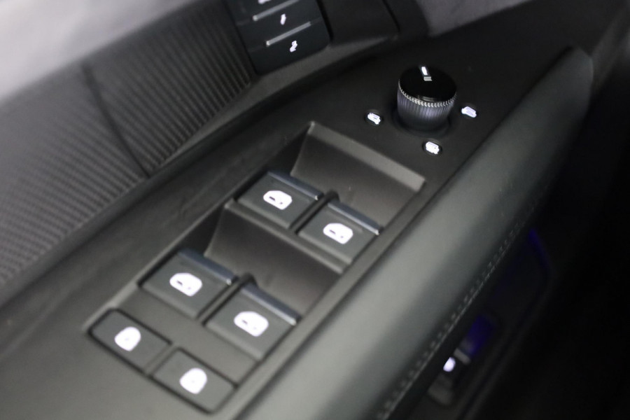Audi e-tron GT RS 93 kWh 600pk | Matrix Laser Led | Optiekpakket Carbon | Stoelventilage/massage | Vierwielbesturing