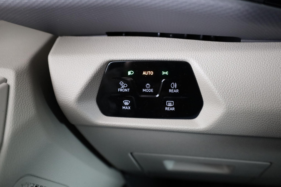 Volkswagen Multivan Economy Business L2 1.5 eHybrid EU6 180 kW (245pk) Dubbele cabine Snoeks