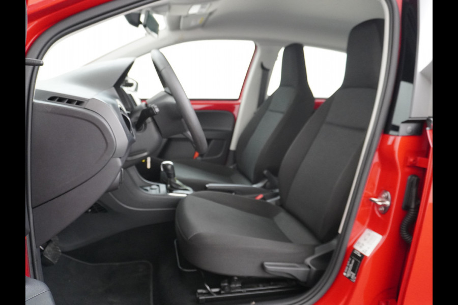 Škoda Citigo e-iV EV 36kWh Climate Control Cruise Control Bluetooth Verkeersborddetectie Led Esp Smartphone integratie Rijstrooksensor Verkeersbord detectie Ambition Grote Accu! Garantie op de accu tot 27-02-2028/160.000km. 1.235kg licht!