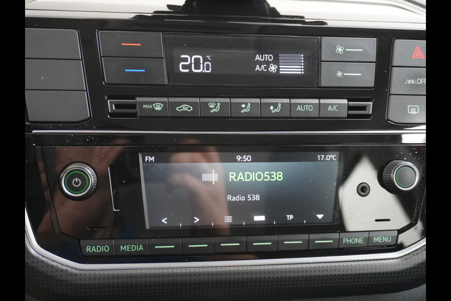 Škoda Citigo e-iV EV 36kWh Climate Control Cruise Control Bluetooth Verkeersborddetectie Led Esp Smartphone integratie Rijstrooksensor Verkeersbord detectie Ambition Grote Accu! Garantie op de accu tot 27-02-2028/160.000km. 1.235kg licht!