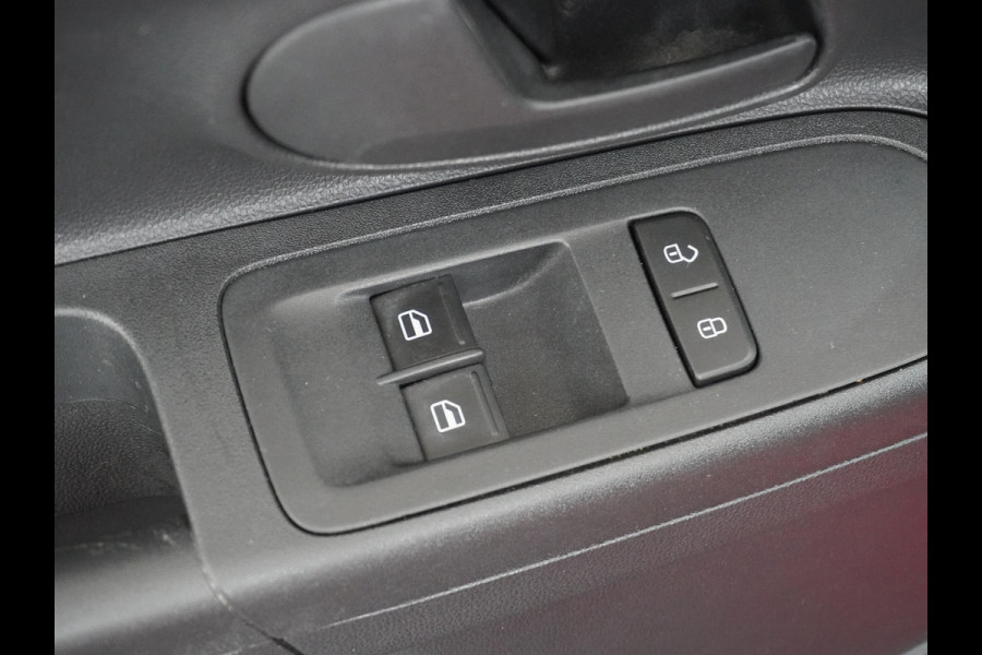 Škoda Citigo e-iV EV 36kWh Climate Control Cruise Control Bluetooth Verkeersborddetectie Led Esp Smartphone integratie Rijstrooksensor Verkeersbord detectie Ambition Grote Accu! Garantie op de accu tot 27-02-2028/160.000km. 1.235kg licht!