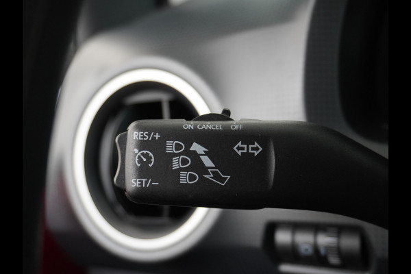 Škoda Citigo e-iV EV 36kWh Climate Control Cruise Control Bluetooth Verkeersborddetectie Led Esp Smartphone integratie Rijstrooksensor Verkeersbord detectie Ambition Grote Accu! Garantie op de accu tot 27-02-2028/160.000km. 1.235kg licht!