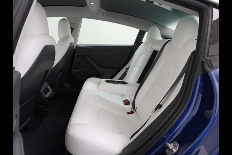 Tesla Model 3 Performance AWD 75 kWh ORIG. NL. NAP KM. | WIT LEDER | AUTOPILOT