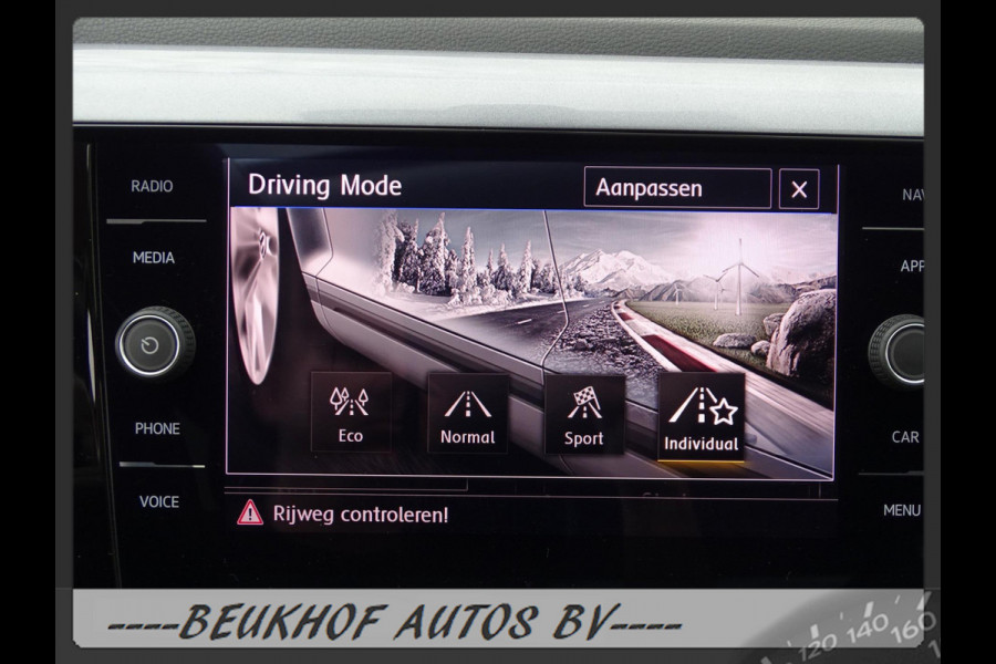 Volkswagen Polo 1.0 TSI Business Automaat Velgen Parkeersensoren