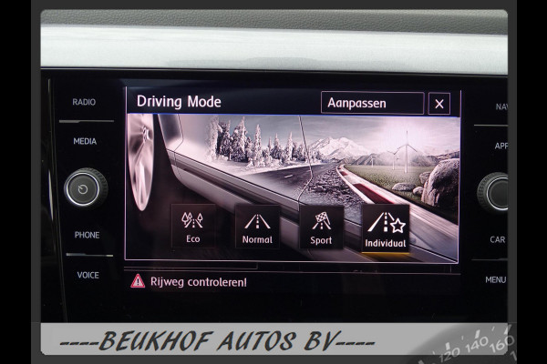 Volkswagen Polo 1.0 TSI Business Automaat Velgen Parkeersensoren
