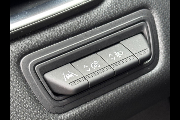 Renault Clio 1.0 TCe Business Zen / Navigatie / Climate control / Parkeersensoren / Cruise Control / 1e Eigenaar / NED-Clio