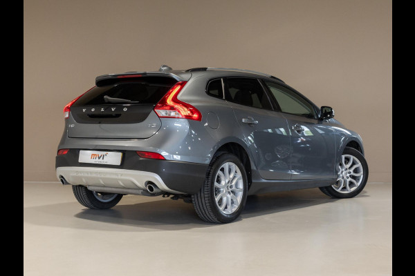 Volvo V40 Cross Country 1.5 T3 Polar+ Luxury / 152pk / Panorama dak / Leder / Achteruitrij camera /