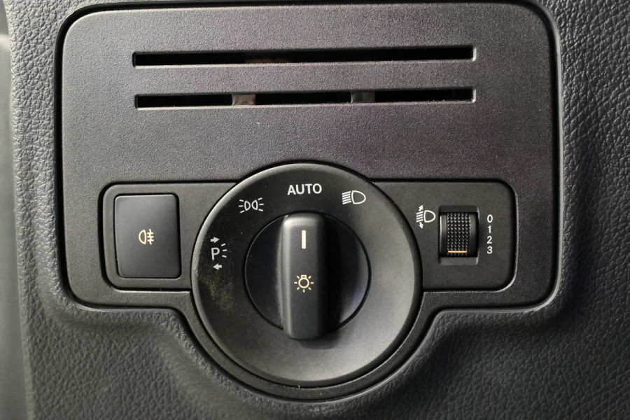 Mercedes-Benz Vito 111 CDI Extra Lang | Euro 6 | 3-Zitter | Airco | Trekhaak | Schuifdeur | NAP Logisch | Nieuwe APK | NL Auto | L2H1 | L2