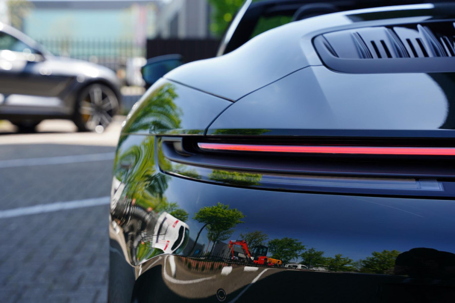 Porsche 911 992.2 Carrera GTS Cabriolet PTS Brewster Green Ceramic