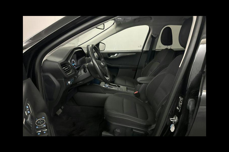 Ford Kuga 2.5 PHEV Titanium 225pk | Winterpack | 18 inch Licht metalen Velgen | Privacy Glass | SYNC 3 Navigatie