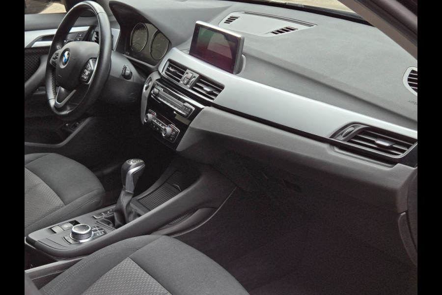 BMW X1 XDRIVE25E EXECUTIVE I NAVIGATIE I CLIMATE CONTROL I STOELVERWARM