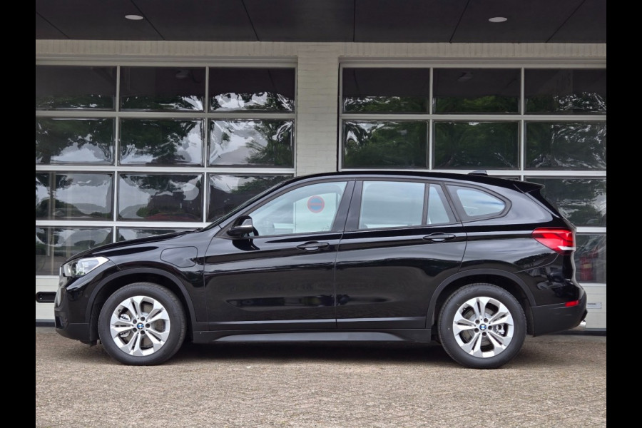 BMW X1 XDRIVE25E EXECUTIVE I NAVIGATIE I CLIMATE CONTROL I STOELVERWARM