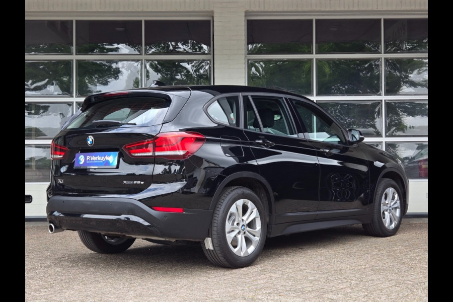 BMW X1 XDRIVE25E EXECUTIVE I NAVIGATIE I CLIMATE CONTROL I STOELVERWARM