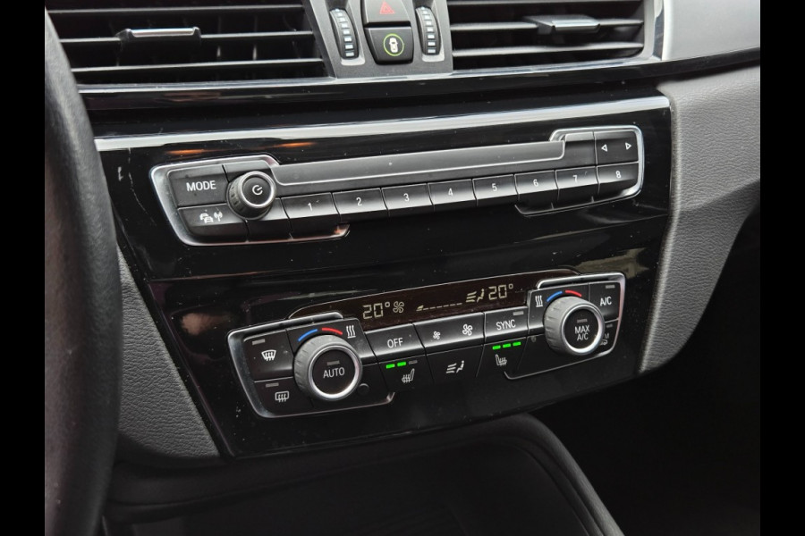 BMW X1 XDRIVE25E EXECUTIVE I NAVIGATIE I CLIMATE CONTROL I STOELVERWARM