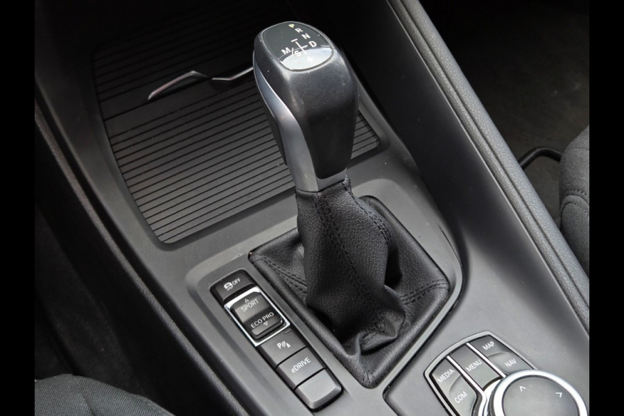 BMW X1 XDRIVE25E EXECUTIVE I NAVIGATIE I CLIMATE CONTROL I STOELVERWARM