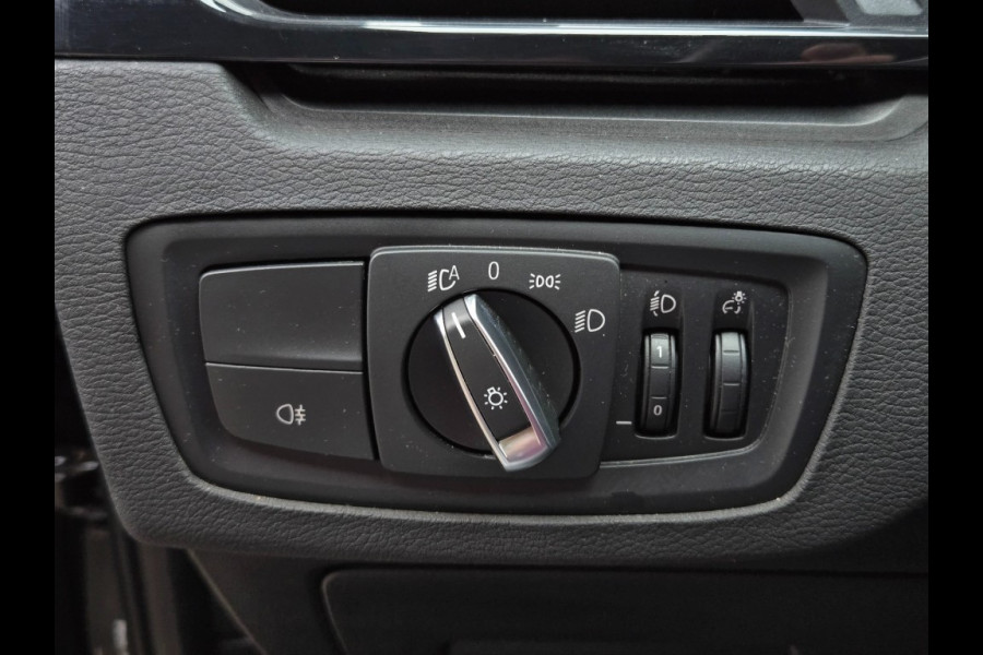 BMW X1 XDRIVE25E EXECUTIVE I NAVIGATIE I CLIMATE CONTROL I STOELVERWARM
