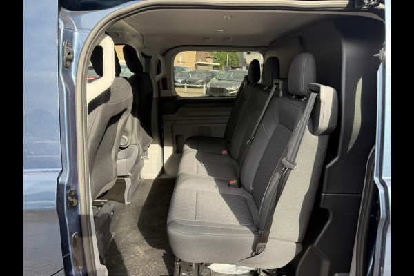 Ford Transit Custom 300 2.0 TDCI L2H1 Limited DC | SCI | 136pk | Dubbele Cabine | Chrome Blue | Trekhaak | Dubbele Schuifdeur | Bijrijdersstoel | Sidesteps | Bumperpakket | Zwarte velgen  | Stoelverwarming | Camera
