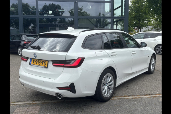 BMW 3 Serie Touring 330e High Executive TREKHAAK AFNEEMBAAR | LASERLIGHT | HEAD UP