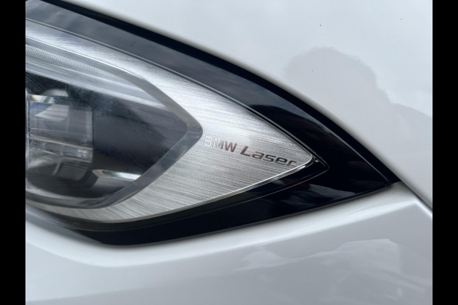 BMW 3 Serie Touring 330e High Executive TREKHAAK AFNEEMBAAR | LASERLIGHT | HEAD UP
