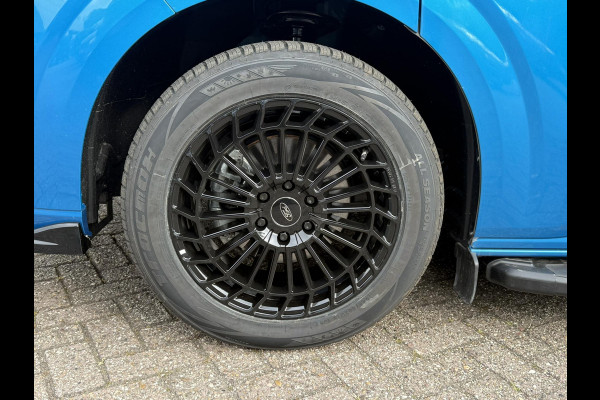 Ford Transit Custom 300 2.0 TDCI L2H1 Limited DC 136pk | SCI | Dubbele Cabine | Digital Aqua Blue | Trekhaak | Dubbele Schuifdeur | Bijrijdersstoel | Sidesteps | Bumperpakket | Zwarte velgen  | Stoelverwarming | Camera