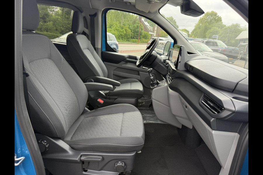 Ford Transit Custom 300 2.0 TDCI L2H1 Limited DC 136pk | SCI | Dubbele Cabine | Digital Aqua Blue | Trekhaak | Dubbele Schuifdeur | Bijrijdersstoel | Sidesteps | Bumperpakket | Zwarte velgen  | Stoelverwarming | Camera