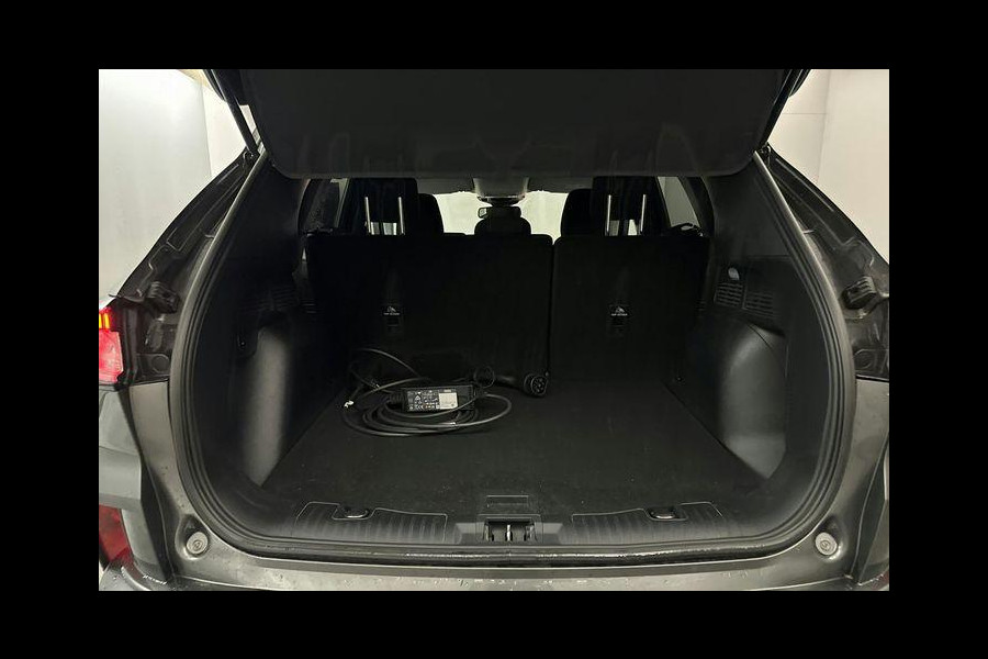 Ford Kuga 2.5 PHEV Titanium 225pk | Winterpack | Trekhaak | 1.500kg Trekgewicht | SYNC 3 Navigatie