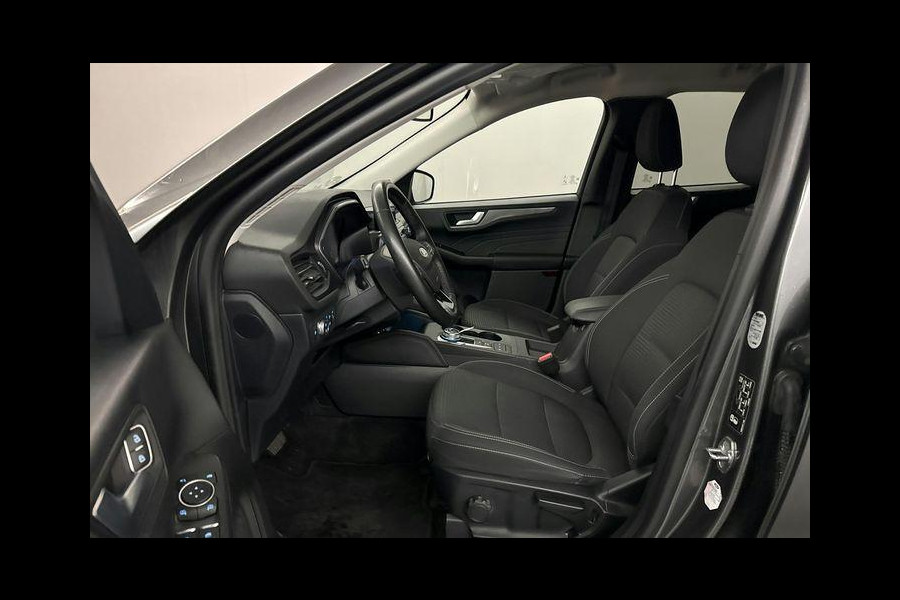 Ford Kuga 2.5 PHEV Titanium 225pk | Winterpack | Trekhaak | 1.500kg Trekgewicht | SYNC 3 Navigatie
