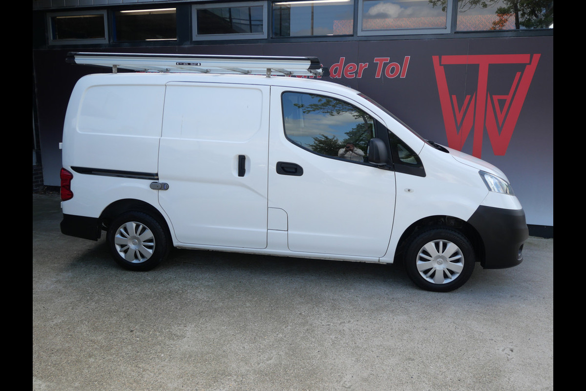 Nissan NV200 1.5 dCi OPTIMA | 2X SCHUIF | AIRCO | CRUISE | IMPERIAAL | CAMERA | EURO 6!! Nissan NV200 1.5 dCi OPTIMA | 2X SCHUIF | AIRCO | CRUISE | IMPERIAAL | CAMERA | EURO 6!!