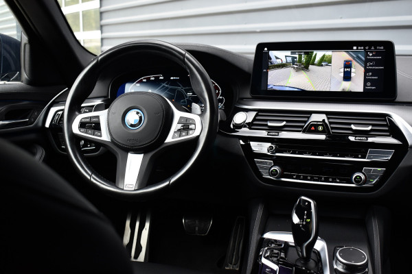 BMW 5 Serie 545e xDrive 394pk M Sport Plus | Laserlight | 20'' Velgen | 360 Camera | Comfort Zetels | Head-Up | Memory |