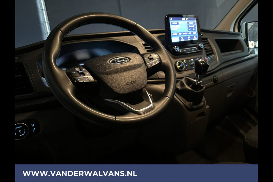 Ford Transit Custom 2.0 TDCI 131pk L2H1 Euro6 Airco | Android Auto | Cruisecontrol | Parkeersensoren Verwarmde voorruit, Stoelverwarming, 2800kg trekvermogen, Bijrijdersbank